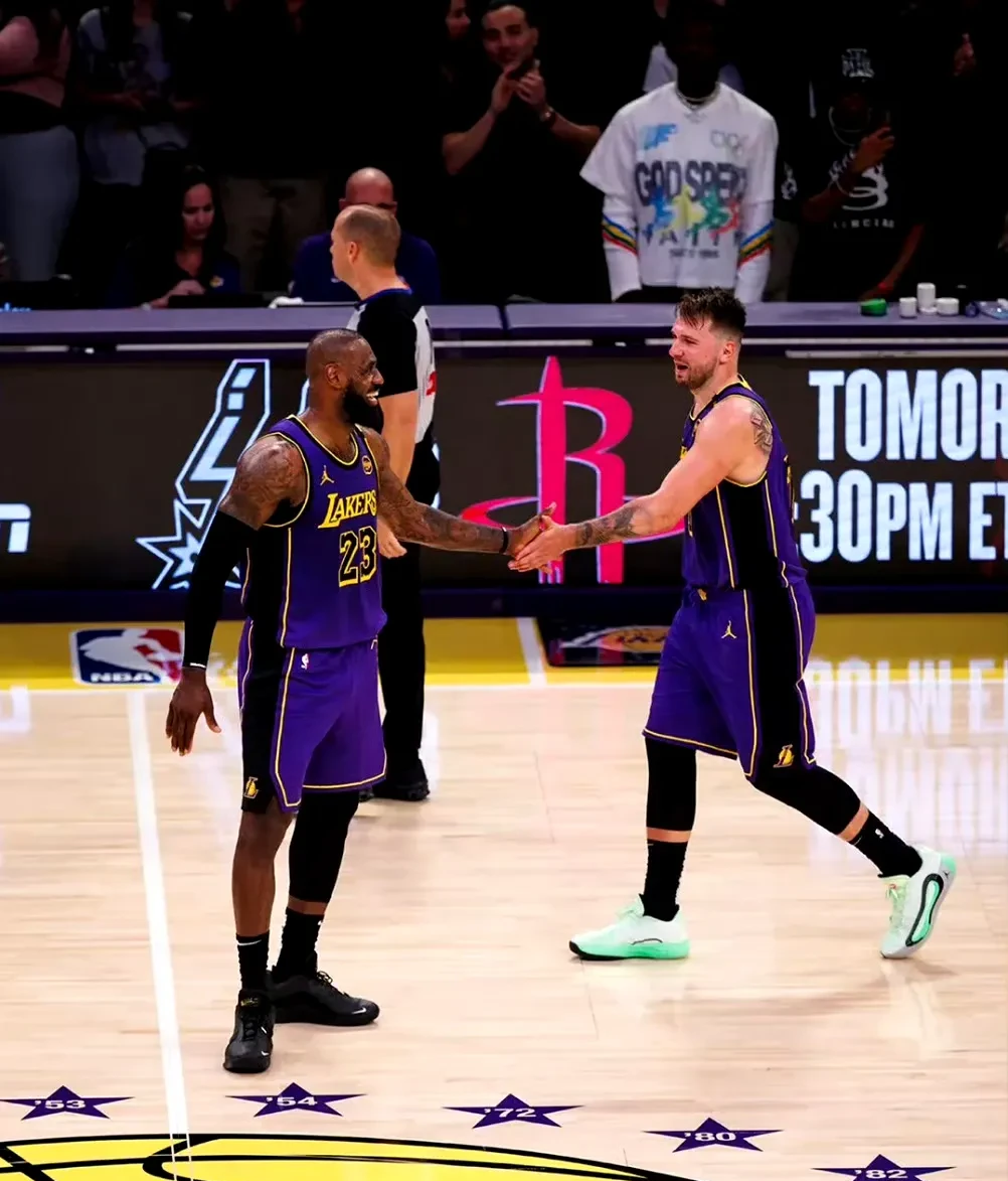 加时末段体能课后，俄克拉荷马雷霆豪取连胜备战NBA总决赛，令人意外，赛程密集仍需轮换的简单介绍-壹号app下载