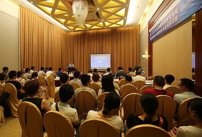  韩国瑜高雄发大财 