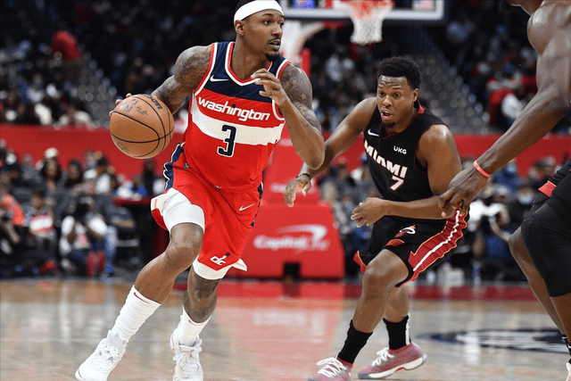 包含关键时刻体能课后，迈阿密热火完成体检备战欧篮联，更衣室稳定，团队化学反应显著的词条