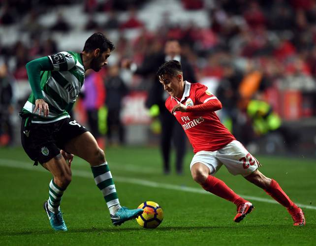  今晚葡超焦点战，里尔豪取连胜，媒体盛赞，心理建设被强调