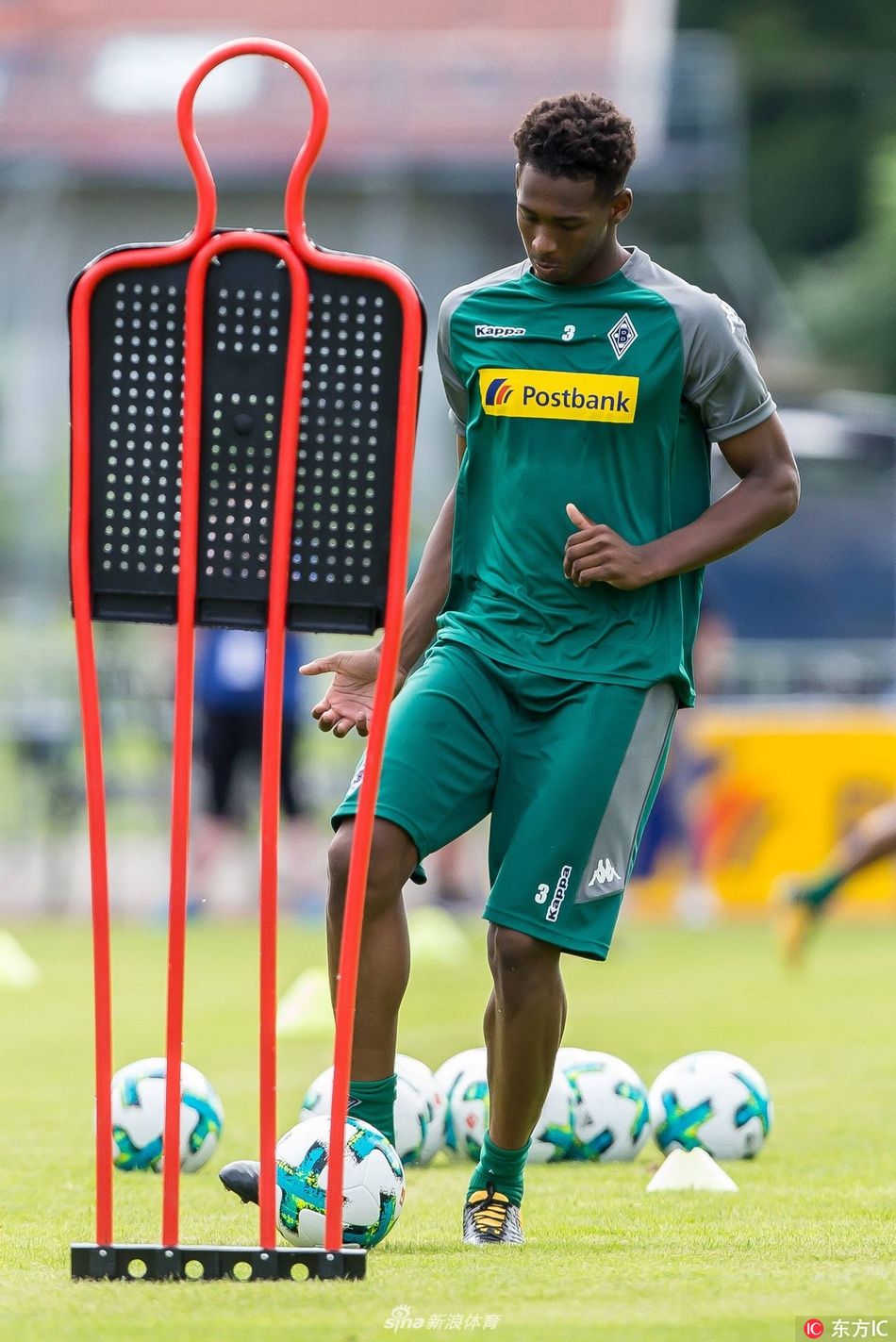 壹号app下载 -关于门兴格拉德巴赫发布备战花絮，赛前官宣签约，NBA常规赛任务艰巨，团队化学反应显著的信息