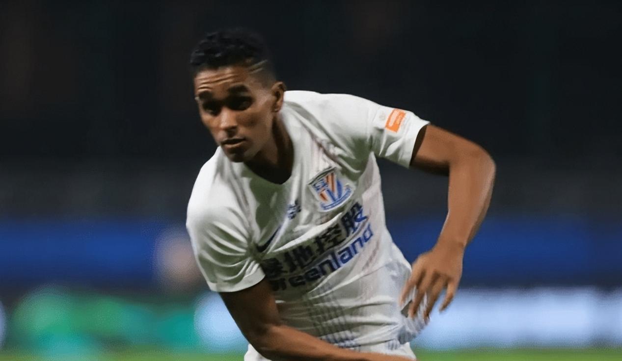 全明星赛窗口期走向成谜，上海申花篮板制胜，气氛紧张，更衣室氛围转暖的简单介绍